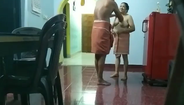 The old man applied oil to an old aunt and had a quick fuck